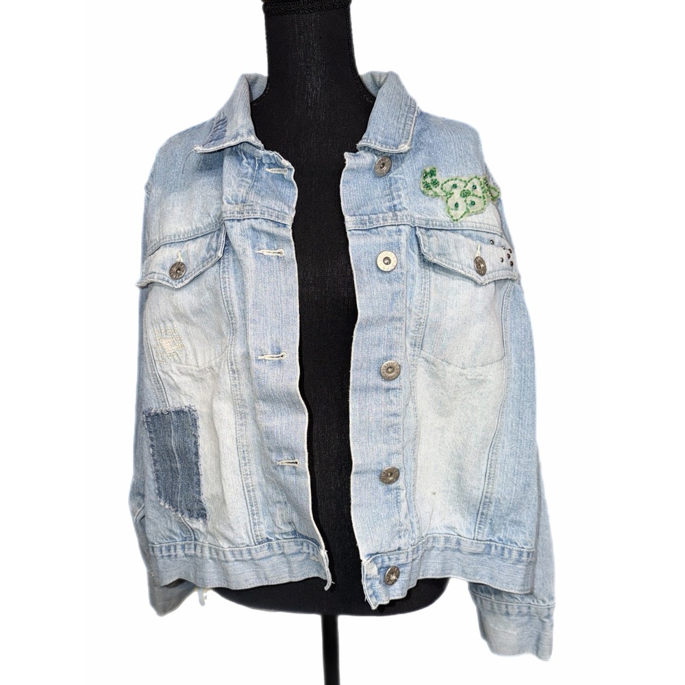 Vanilla Jeans Womens 2X Light Wash Patchwork Embroidered Denim Jacket Boho Studs